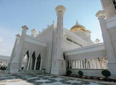 Brunei's Unique Tourist Attractions: Royalty and Nature