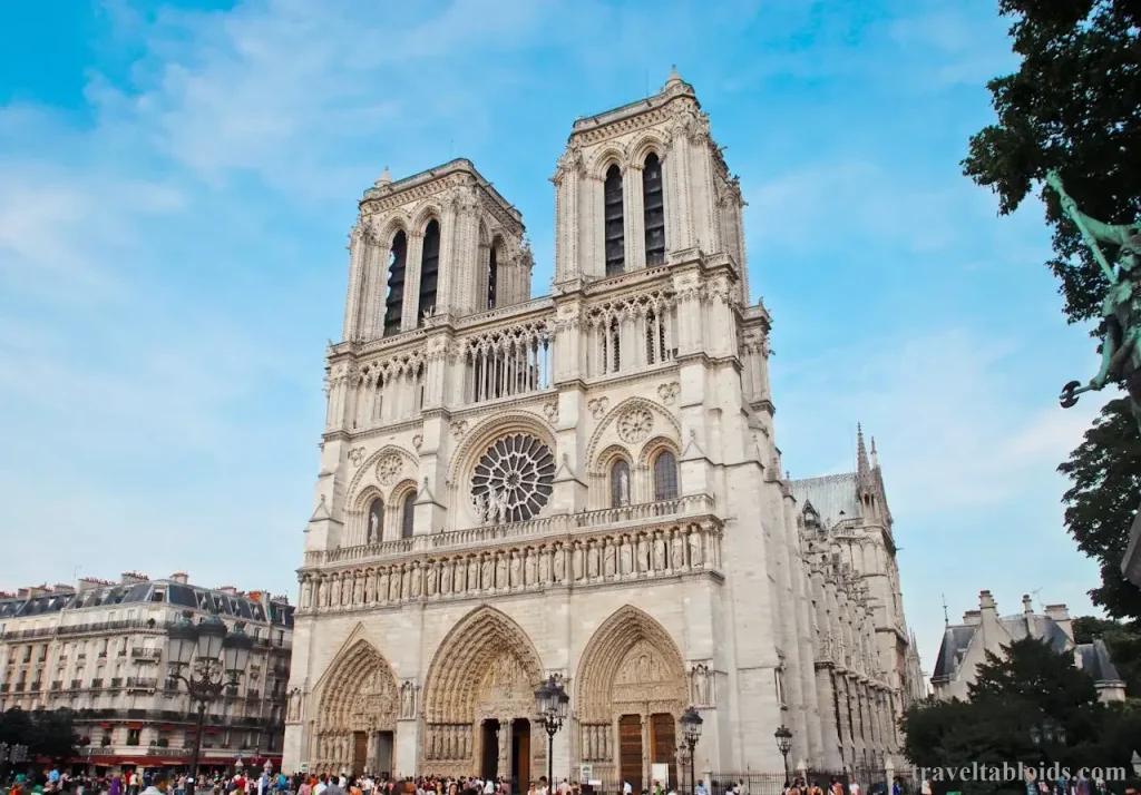 15 Top-Rated Tourist Attractions in Paris: Discover the Best Sights in the City of Light