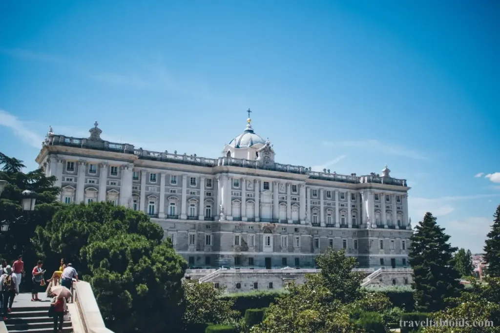 15 Must-See Tourist Attractions in Madrid: Your Ultimate Guide