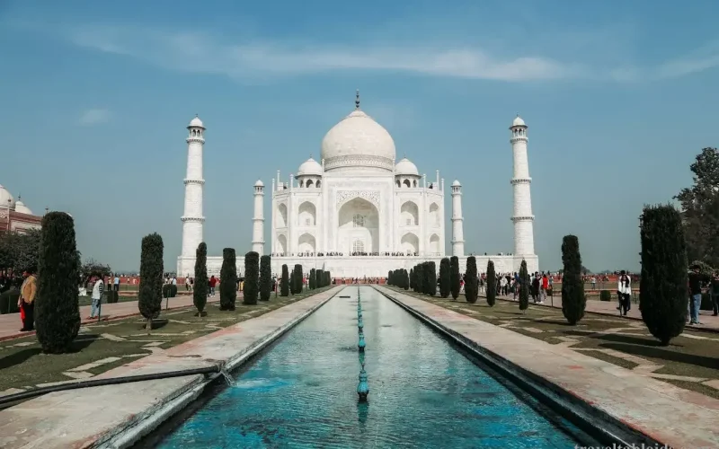 Tourist Attractions in Taj Mahal, Agra, India: Best Times to Visit & Things To Do