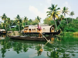 Tourist Attractions in Kerala Backwaters, India: Best Times to Visit & Things To Do