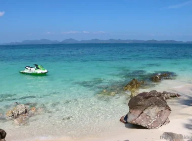 Discover the Paradise of Koh Khai Nok in Phang-nga, Thailand